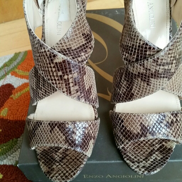 Enzo Angiolini Python Embossed Heel - Picture 3 of 4