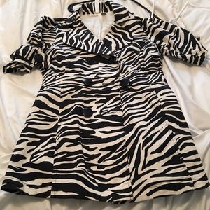 Zebra medium waisted dress coat