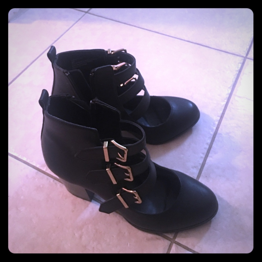 Steve Madden boots