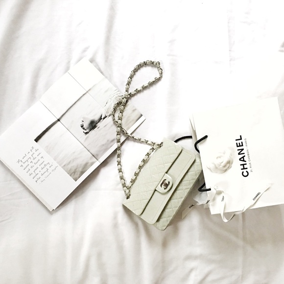 Part II: Chanel Aged Calfskin Medium Double Flap - Picture 5 of 8