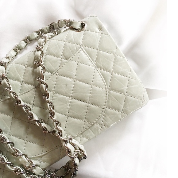 Part II: Chanel Aged Calfskin Medium Double Flap - Picture 6 of 8