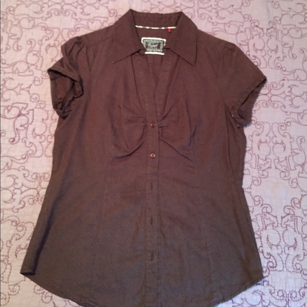 Size L (but runs smaller) Esprit button down shirt