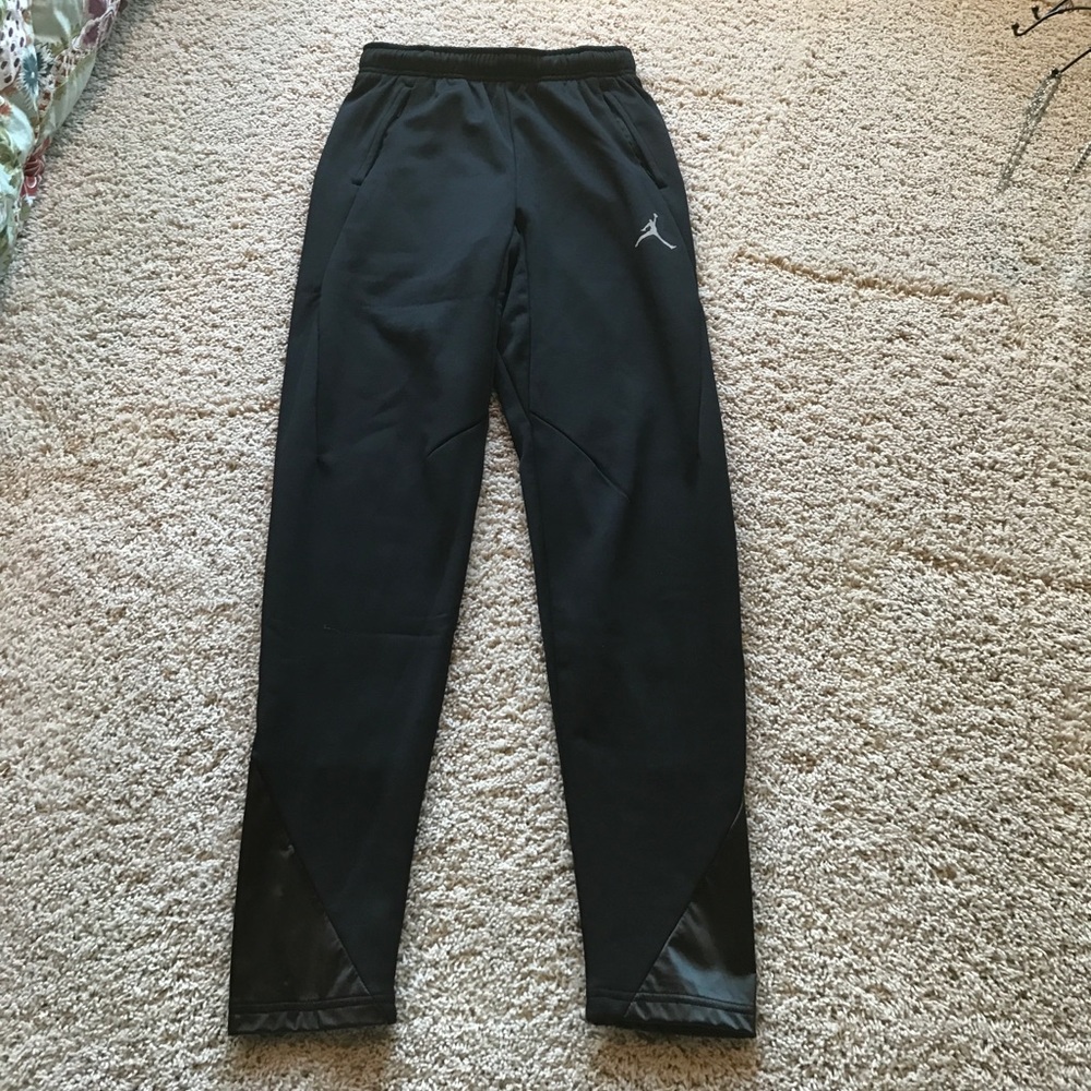 Nike thermal fit joggers xs_4