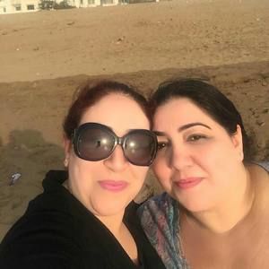 Meet your Posher, Fadoua