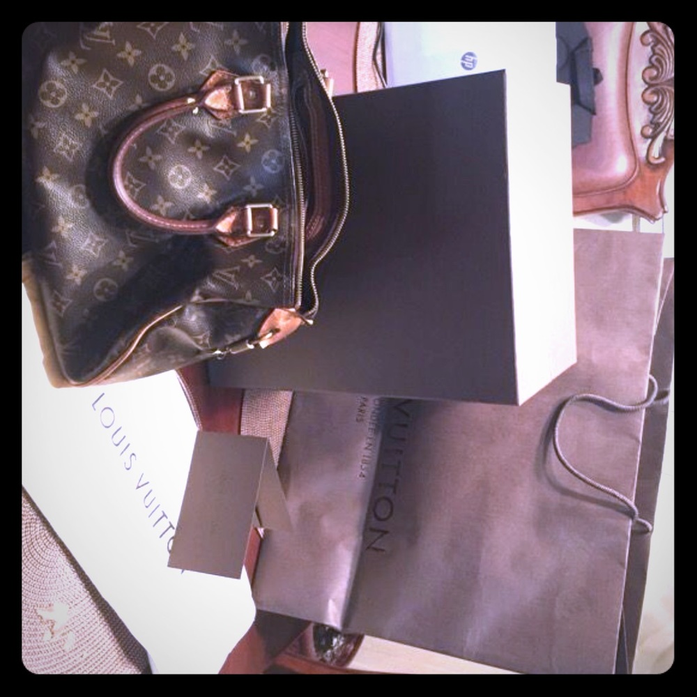 Authentic Louis Vuitton Monogram Speedy 30