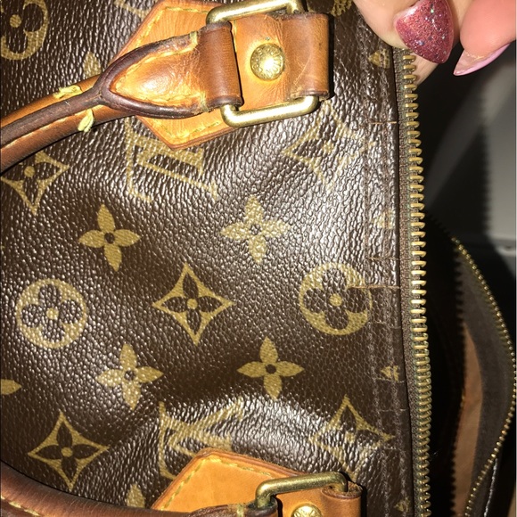 Authentic Louis Vuitton Monogram Speedy 30 - Picture 6 of 8