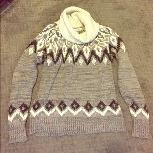 Abercrombie & Fitch pattern sweater!