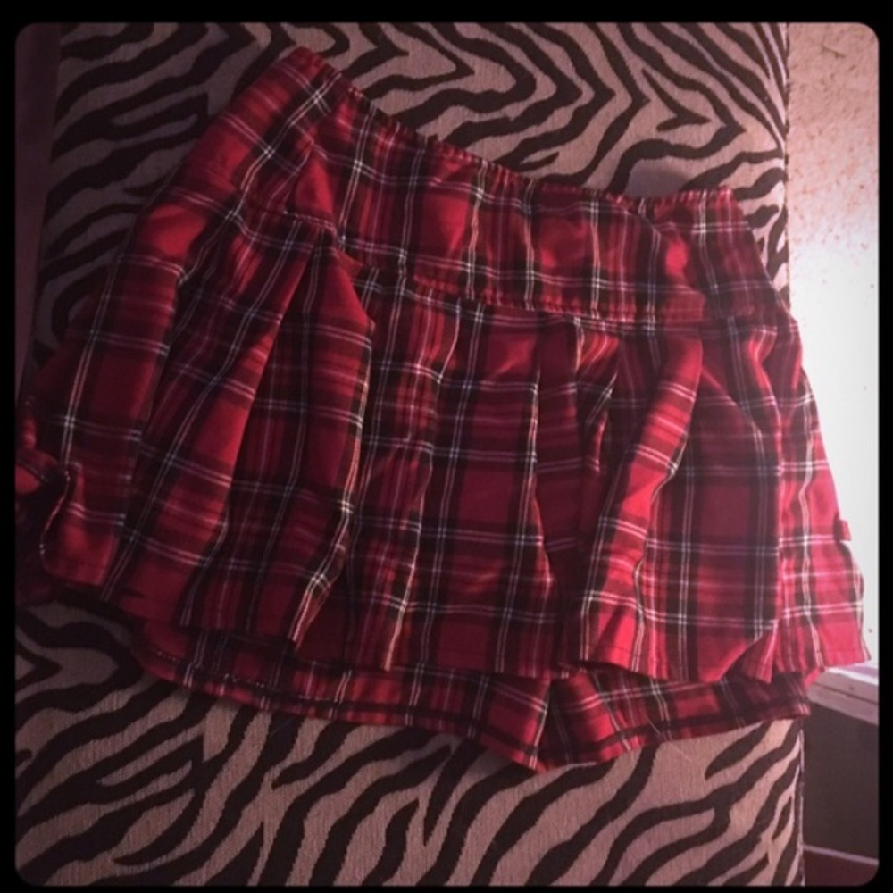 Small plaid skater girl skirt