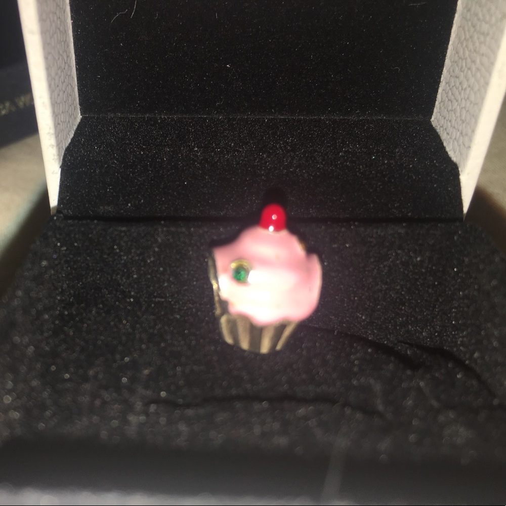 charm - Picture 2 of 3