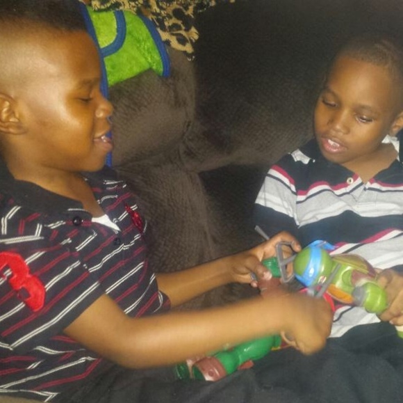 Meet posher - Picture 4 of 4