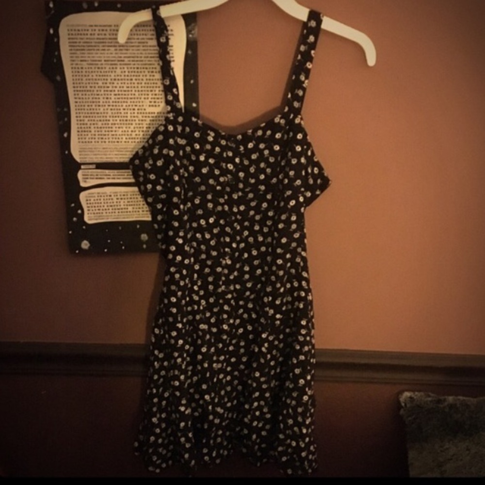 Black daisy summer dress