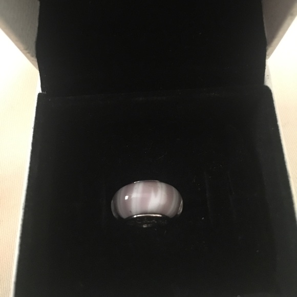 pandroa charm - Picture 1 of 5