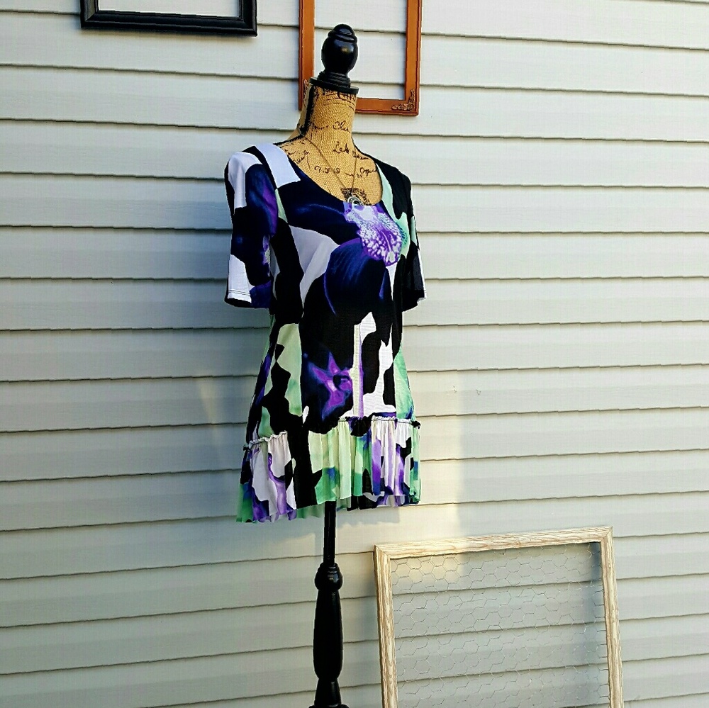 Spring Summer Ruffled Tunic