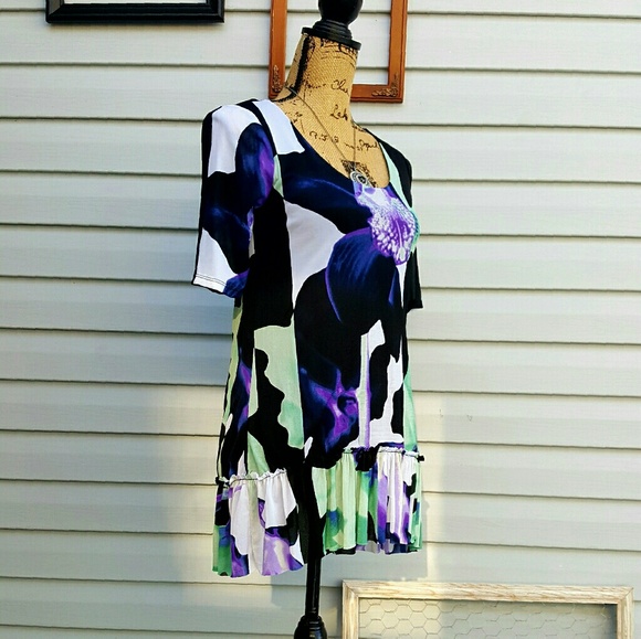 Spring Summer Ruffled Tunic - Picture 4 of 5
