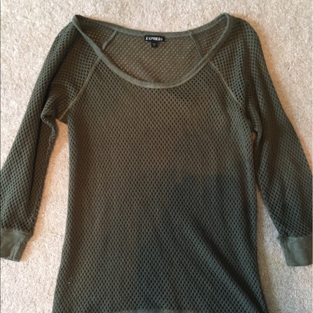 Express 3/4 sleeve shirt