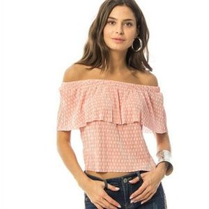 ❤️CLOSING SALE❤️ peach Polka dot off the shoulder