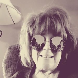 Meet your Posher, Betsy