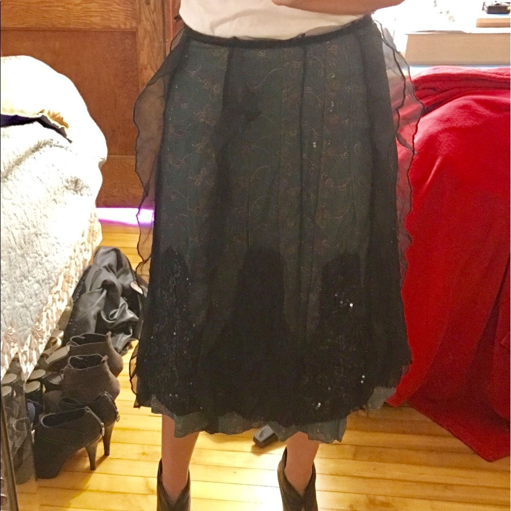Hazel grey embroidery & black lace skirt