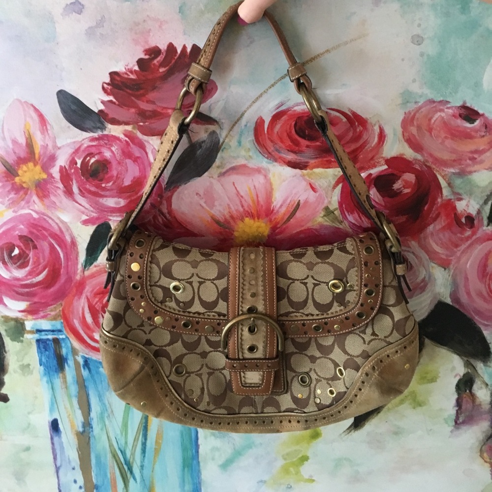 🎉 AUTHENTIC COACH SUEDE PURSE 🎉 PRICE DROP!!!