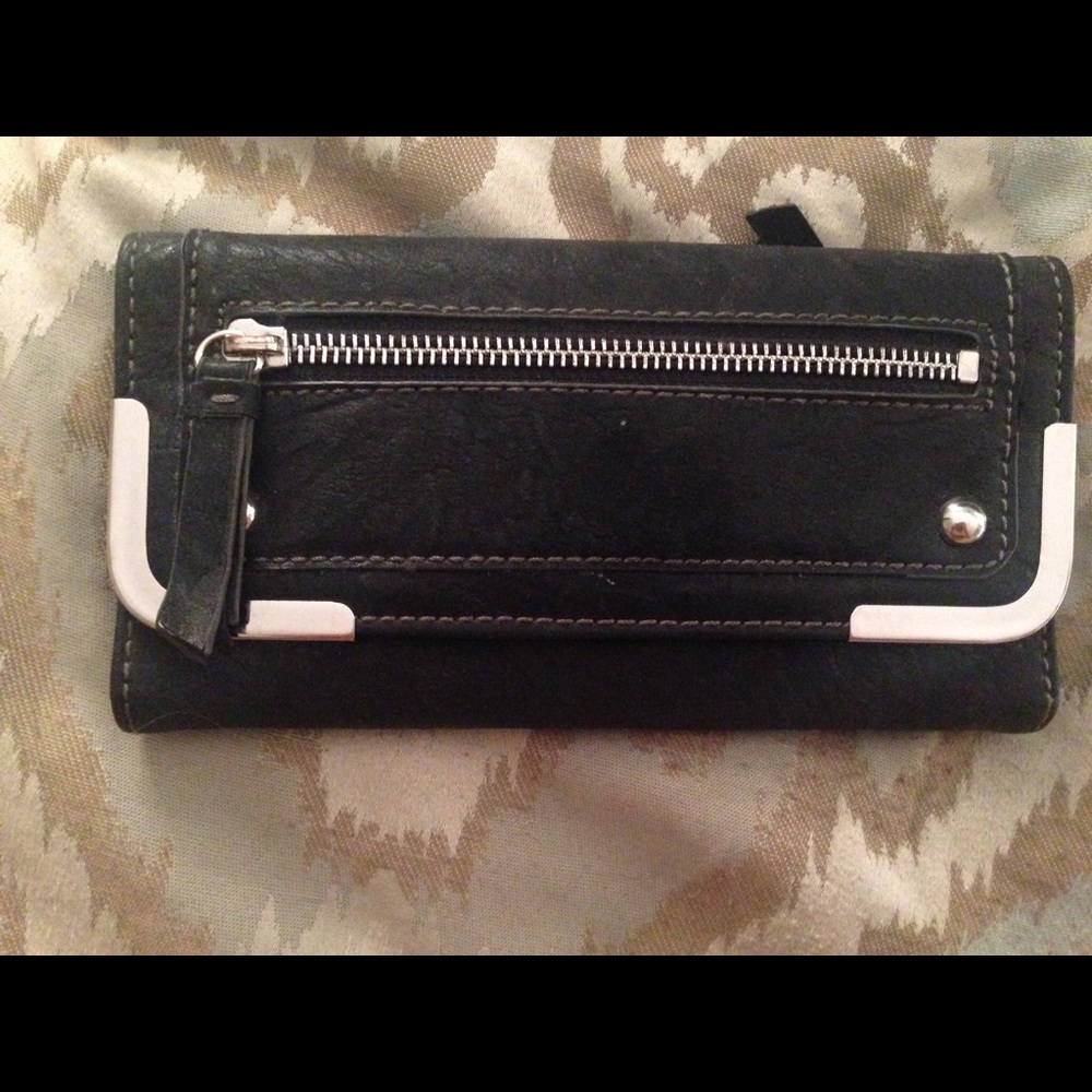 Nine west wallet