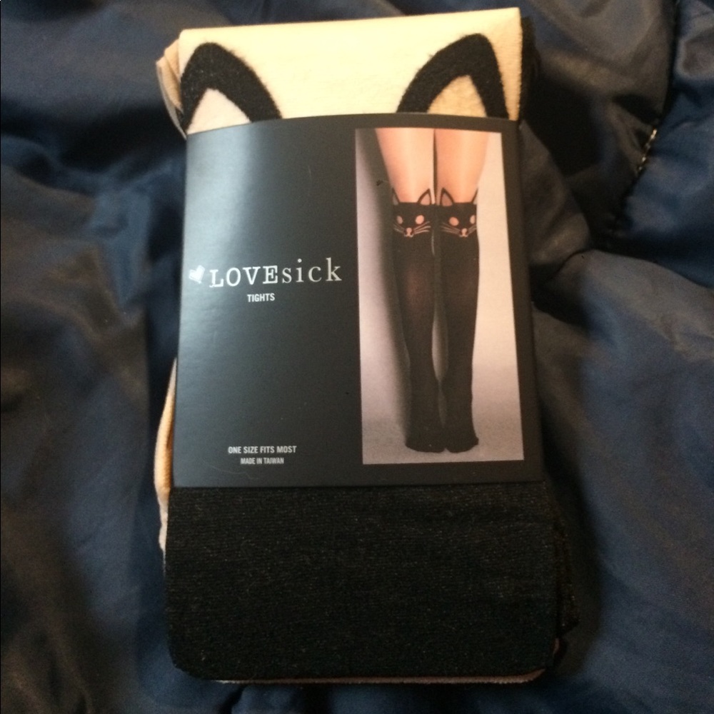Sheer cat tights