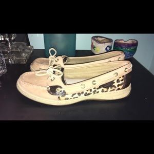 Cheeta Sperry top-slider