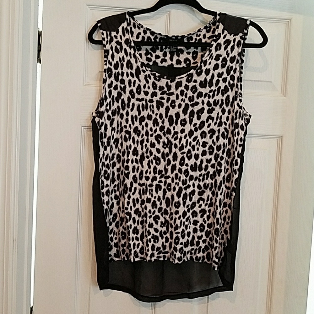 Sleeveless cheetah print shirt
