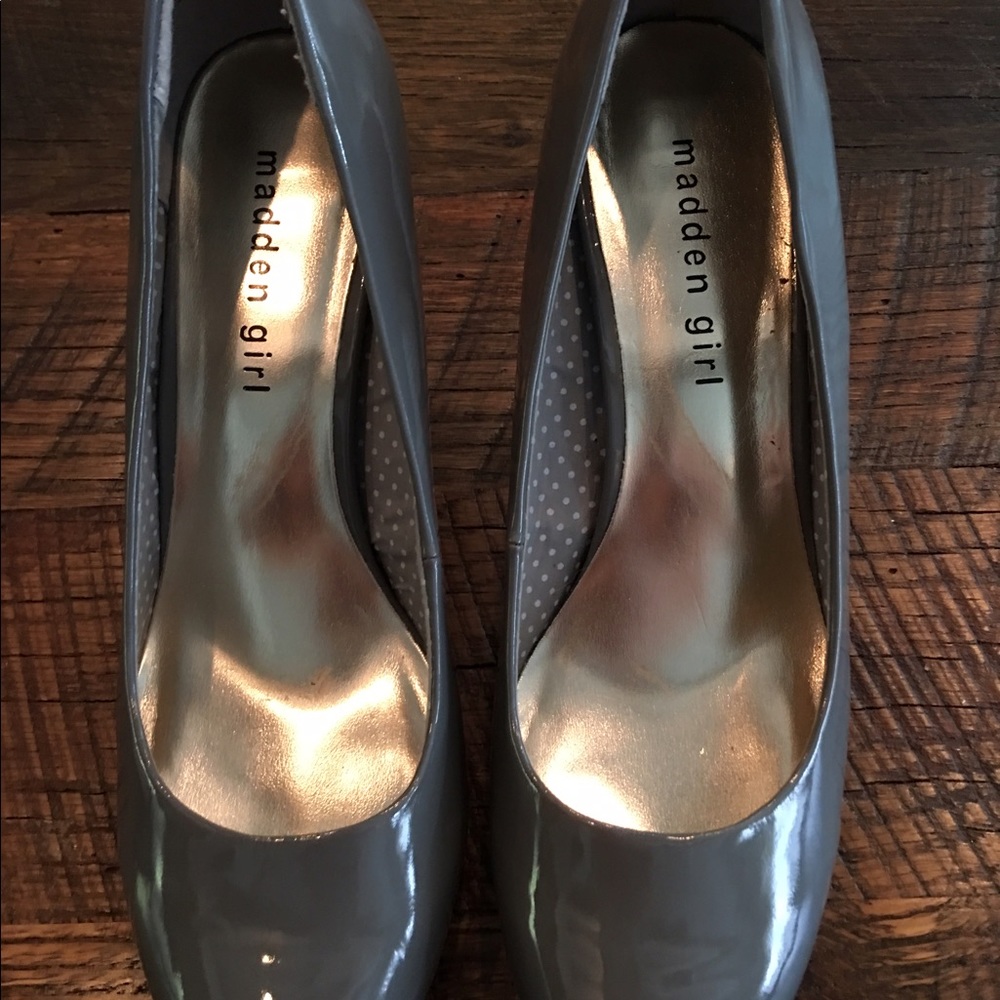 Madden Girl gray patent high heels size 8