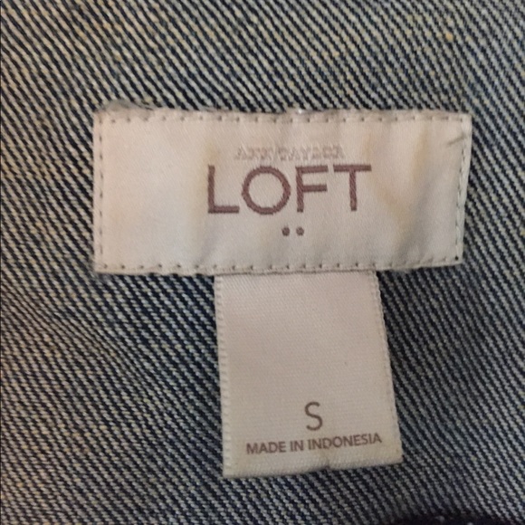 Jean vest in small by the Loft - Picture 2 of 3