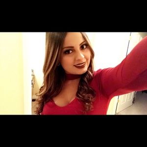 Meet your Posher, Yesenia