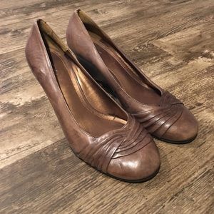 Aldo Round-toe Wedges