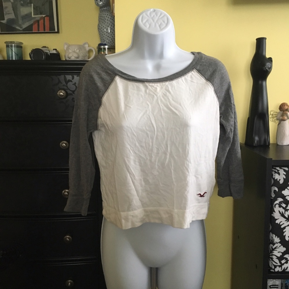 Hollister 3/4 Sleeve Crop Top