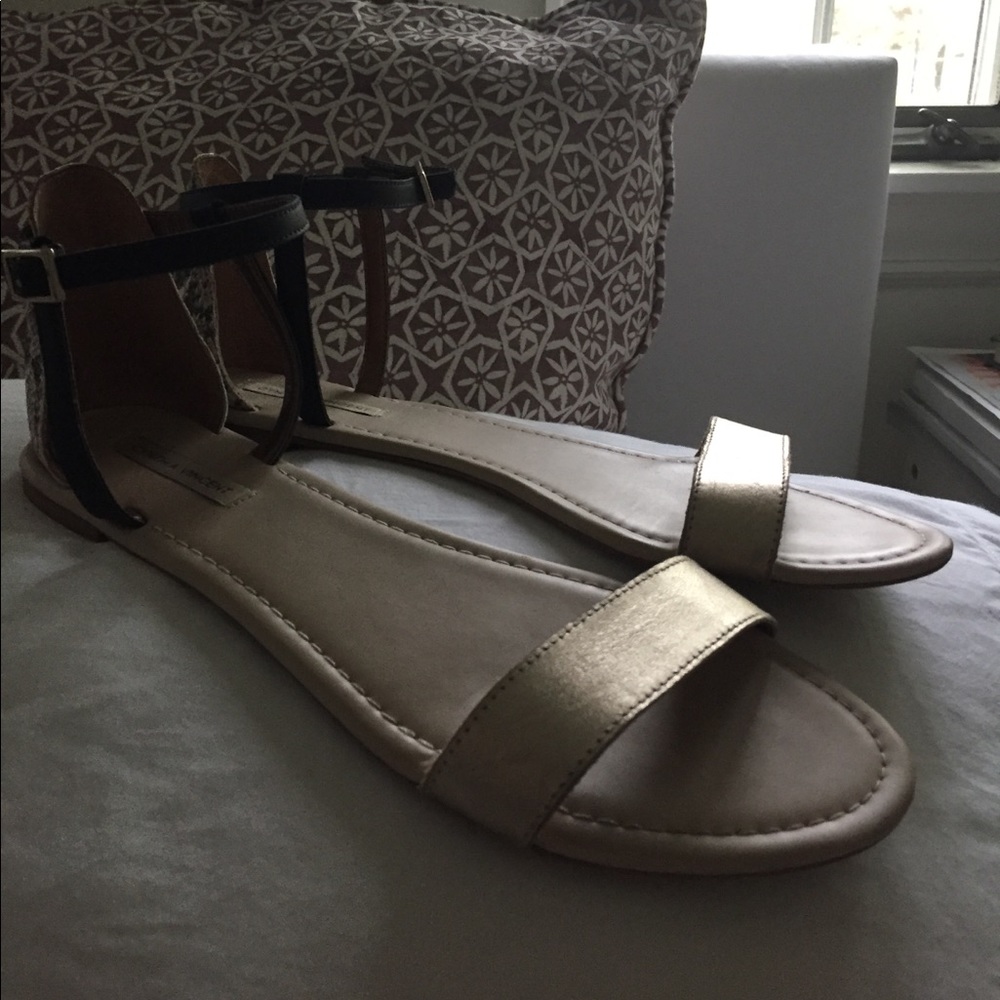 Cynthia Vincent -Soft Gold And Python Sandles. - image 2