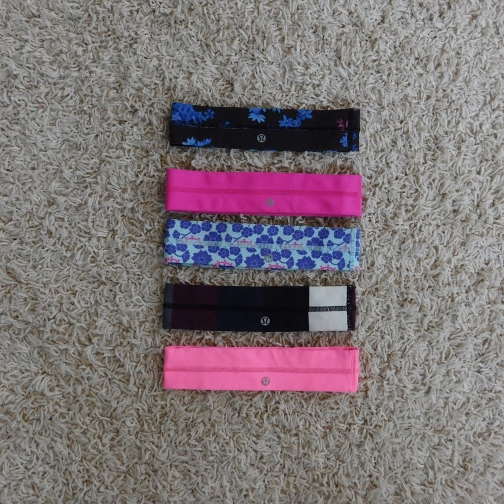 5 Lulu Lemon Headbands w/ Bag