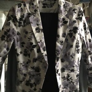 Forever 21 short blazer cute spring floral print