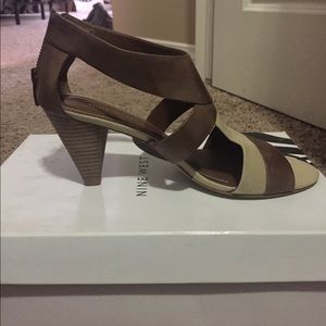 Nine West sandals size 8
