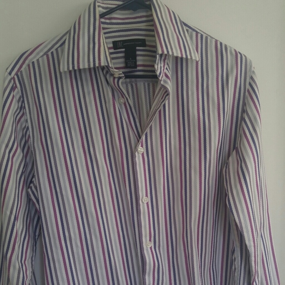 Men's casual shirt. INC size -small