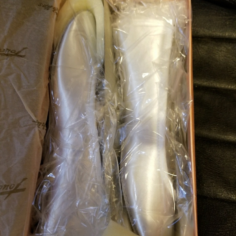 White satin ballet shoes NIB