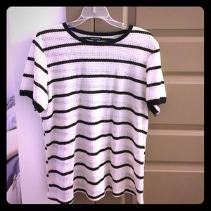 Who What Where XL black and white tee