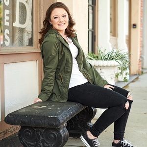 Meet your Posher, Madison