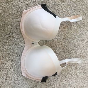 VS Fabulous Bra