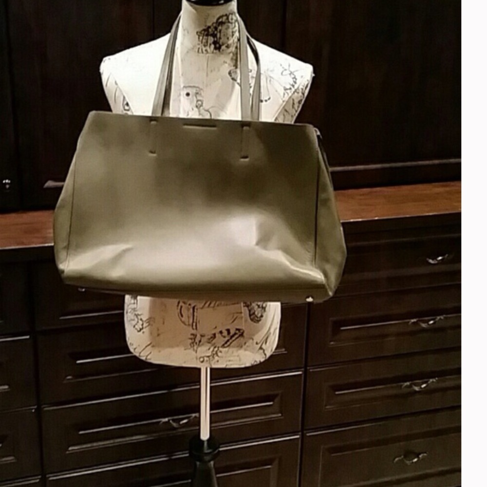 Banana Republic Larkin Bag, Amy Green