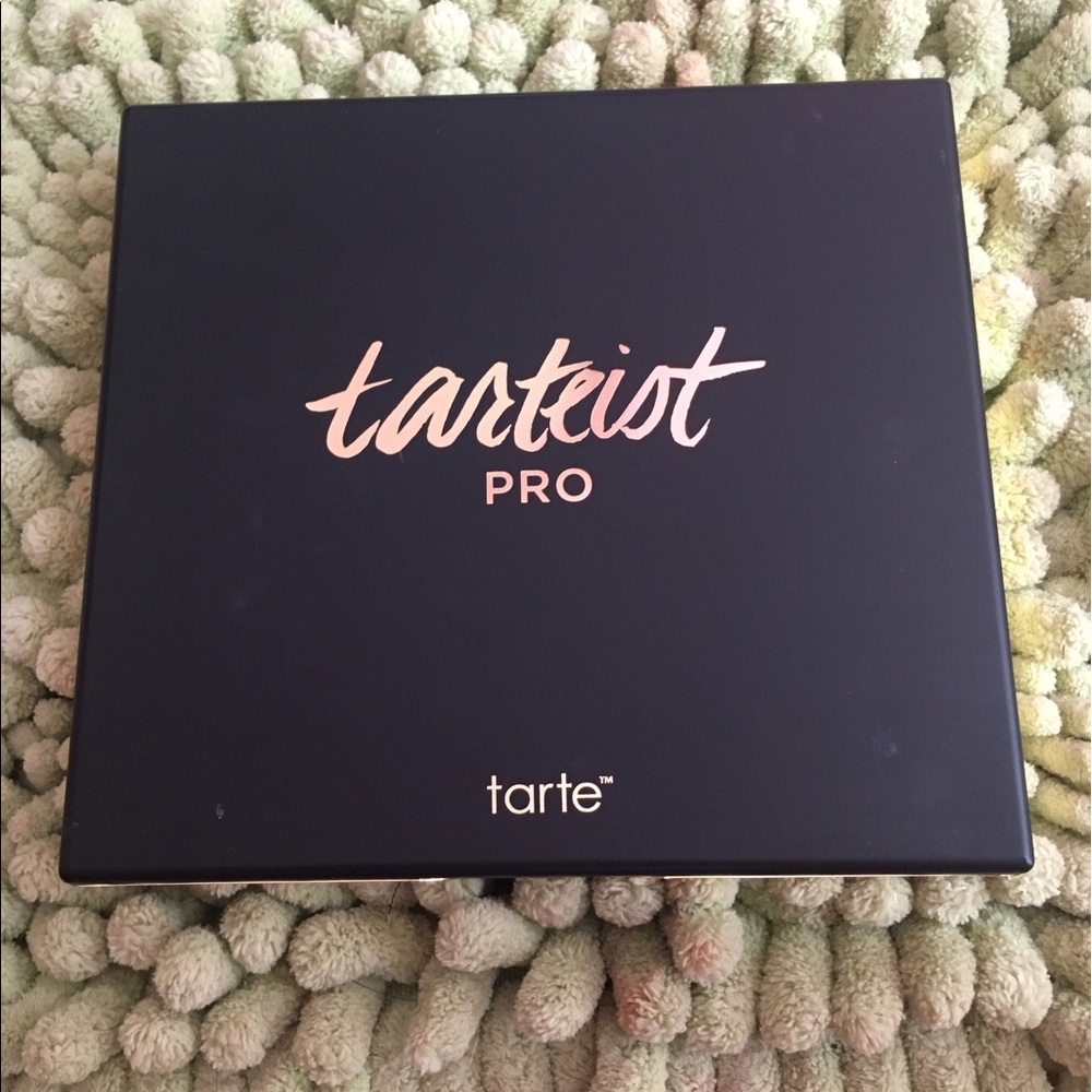 Tarteist pro Amazonian clay palette