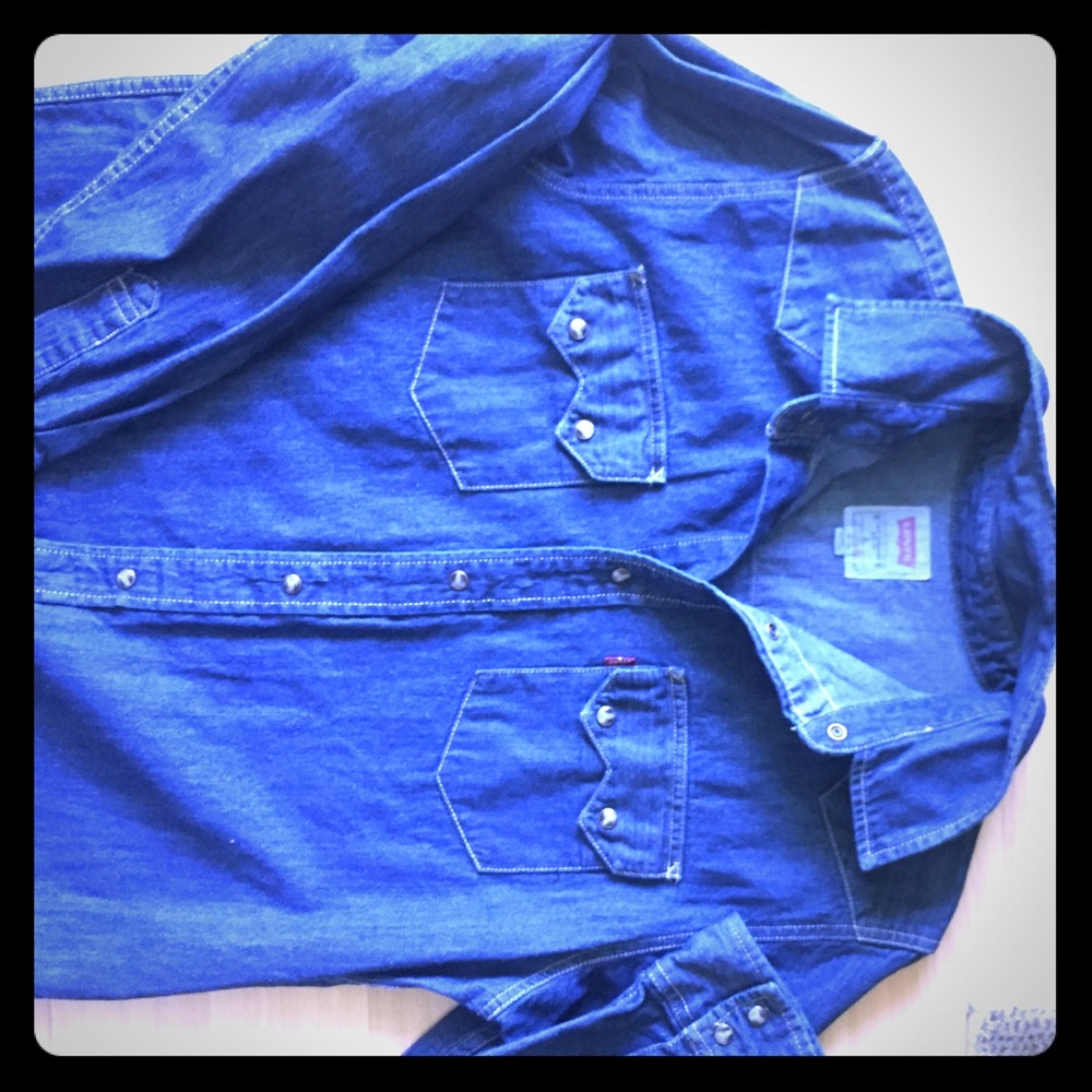 Levi's _ Red tab Long Sleeve button up