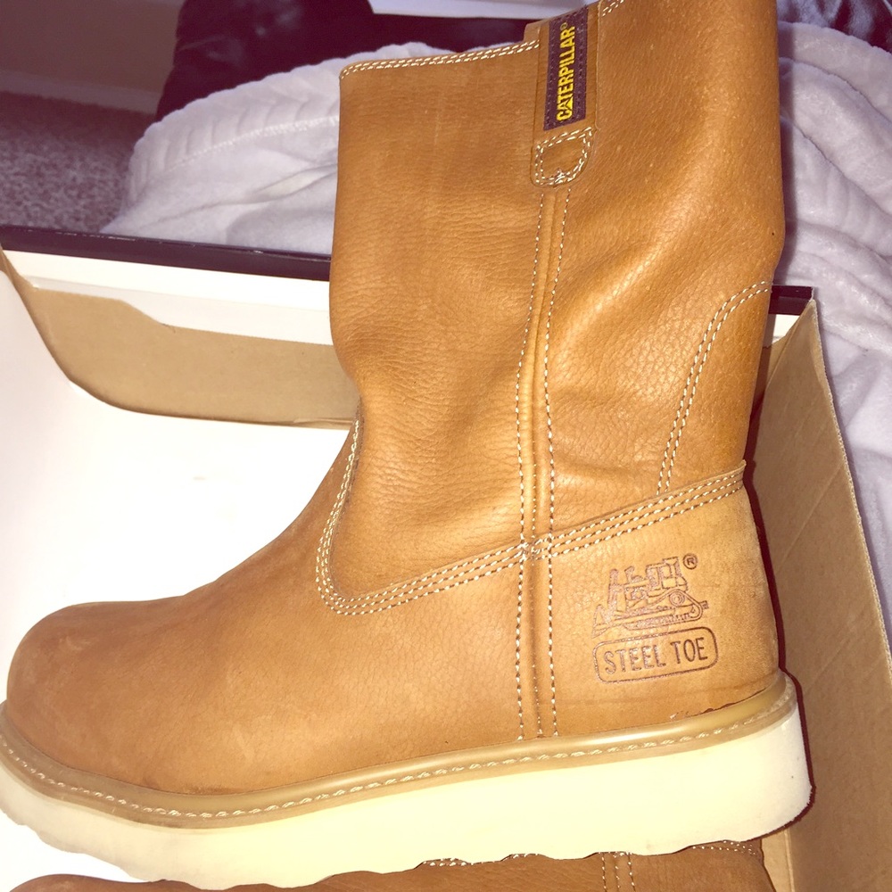 Size 9 CAT steel toe boots