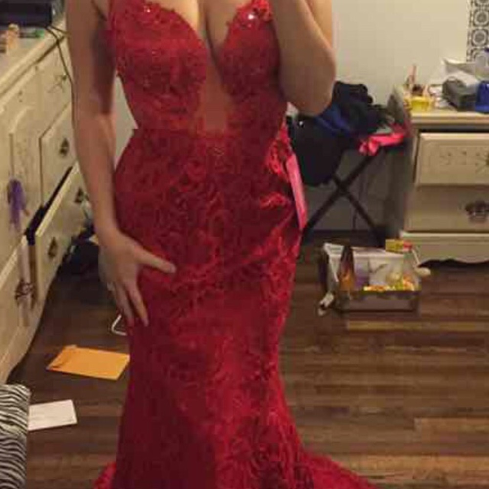 Prom dress - Picture 2 of 3