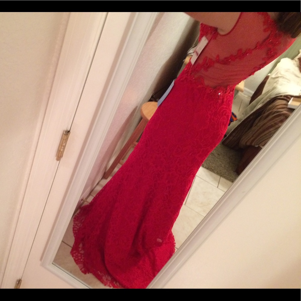 Prom dress - Picture 1 of 3