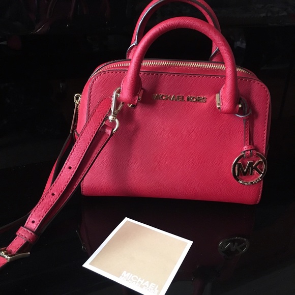 Michael Kors red mini crossbody bag - Picture 1 of 5