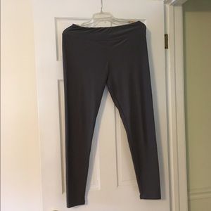 Lularoe TC gray leggings