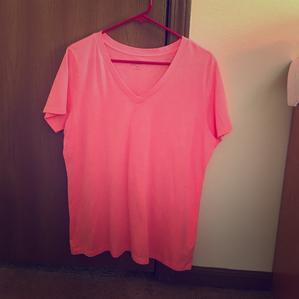 Arizona V-neck tee